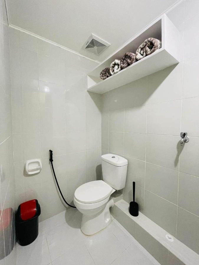 Lovely 2 Bedroom Condo Unit อีโลอีโลซิตี้ ภายนอก รูปภาพ