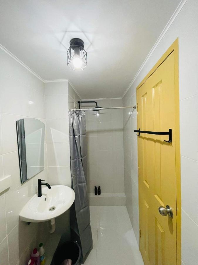 Lovely 2 Bedroom Condo Unit อีโลอีโลซิตี้ ภายนอก รูปภาพ