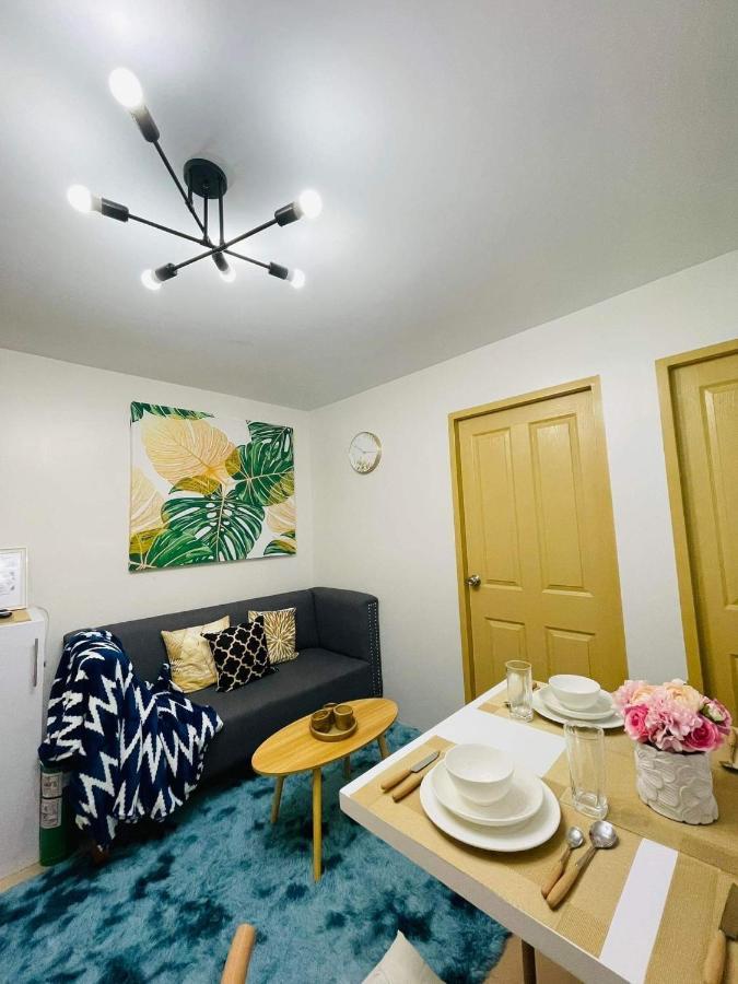 Lovely 2 Bedroom Condo Unit อีโลอีโลซิตี้ ภายนอก รูปภาพ