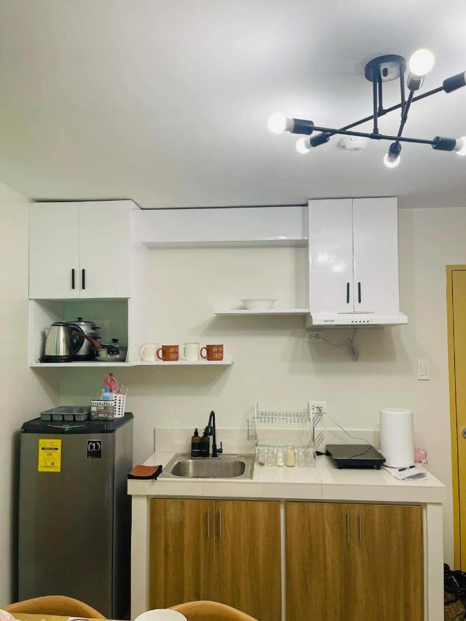 Lovely 2 Bedroom Condo Unit อีโลอีโลซิตี้ ภายนอก รูปภาพ